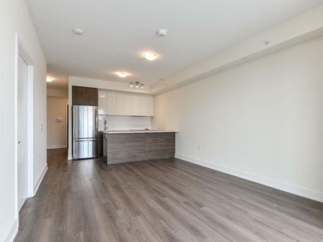 404 - 8 Ann St, Condo with 2 bedrooms, 2 bathrooms and 1 parking in Mississauga ON | Image 6