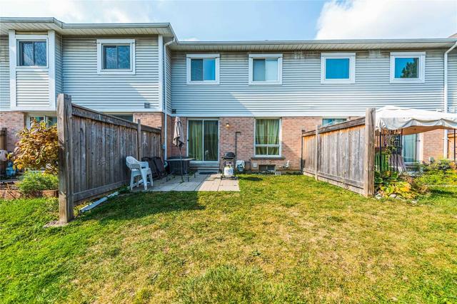 68 Wickstead Crt, Townhouse with 2 bedrooms, 4 bathrooms and 2 parking in Brampton ON | Image 22