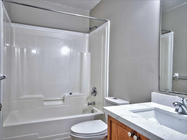 2 - 30 Vaughan St, Townhouse with 3 bedrooms, 3 bathrooms and 2 parking in Guelph ON | Image 3