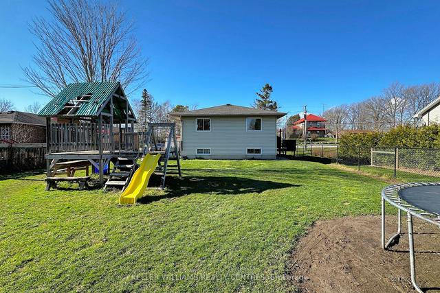 53 King St, House detached with 3 bedrooms, 1 bathrooms and 6 parking in Kawartha Lakes ON | Image 27
