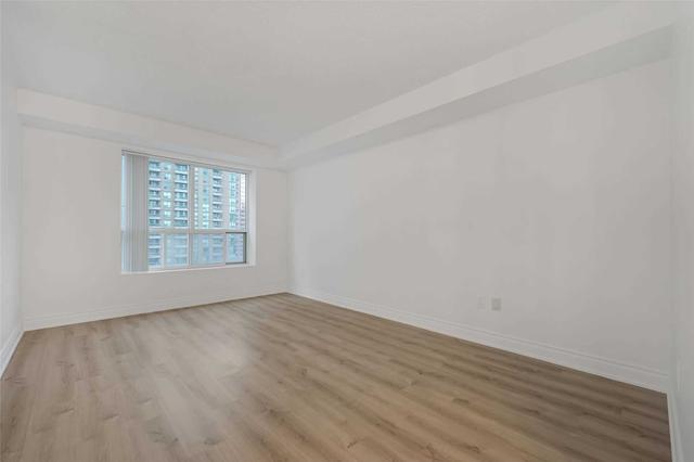 lph17 - 39 Pemberton Ave, Condo with 2 bedrooms, 2 bathrooms and 1 parking in Toronto ON | Image 3
