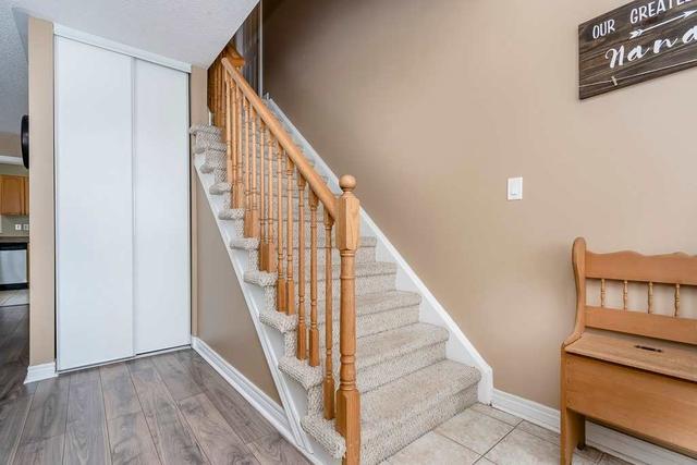 49 Bentley Dr, House semidetached with 3 bedrooms, 3 bathrooms and 2 parking in Barrie ON | Image 13