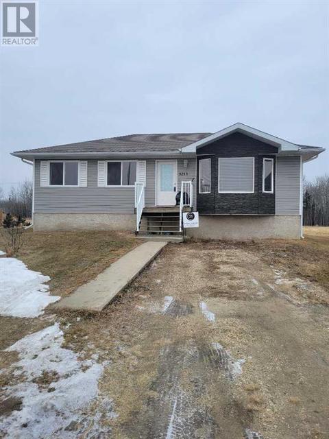 5213 - 52 A Avenue, House detached with 3 bedrooms, 1 bathrooms and 4 parking in Valleyview AB | Card Image