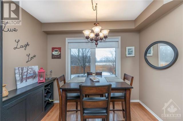 362 Hillsboro Private, Home with 3 bedrooms, 3 bathrooms and 3 parking in Ottawa ON | Image 12