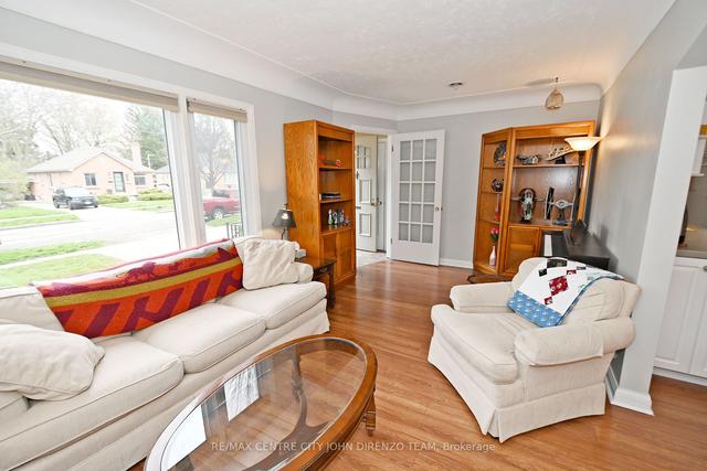 1283 Langmuir Ave, House detached with 3 bedrooms, 2 bathrooms and 3 parking in London ON | Image 34