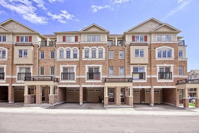 426 - 2197 Chevron Prince Path, House attached with 4 bedrooms, 3 bathrooms and 2 parking in Oshawa ON | Image 1