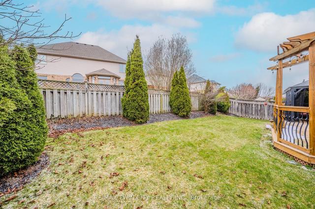 715 Cedar Bend Dr, House detached with 5 bedrooms, 4 bathrooms and 6 parking in Waterloo ON | Image 26