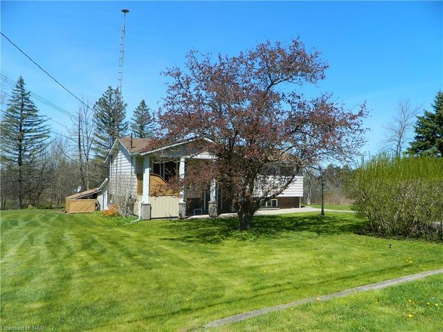 883 Ridge Rd N Road, House detached with 3 bedrooms, 1 bathrooms and 6 parking in Fort Erie ON | Image 23