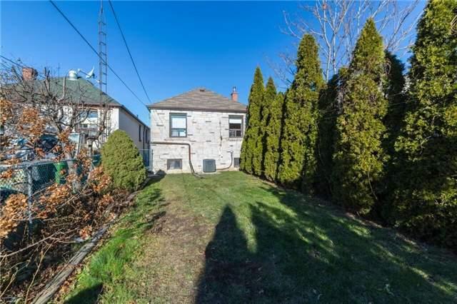 Upper - 1 Eversfield Rd, House detached with 2 bedrooms, 2 bathrooms and 1 parking in Toronto ON | Image 12