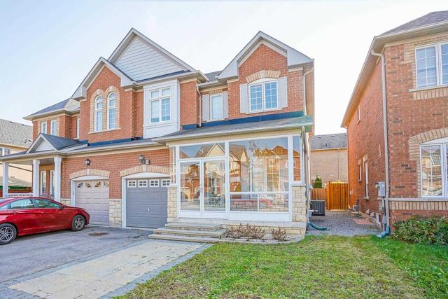 8 Barnwood Dr, House semidetached with 4 bedrooms, 4 bathrooms and 3 parking in Richmond Hill ON | Image 12
