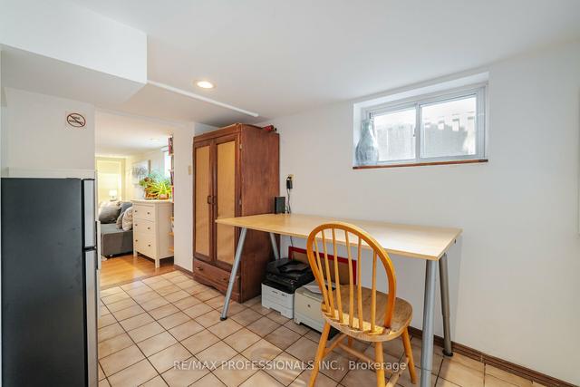 117 Eastville Ave, House detached with 3 bedrooms, 3 bathrooms and 4 parking in Toronto ON | Image 24