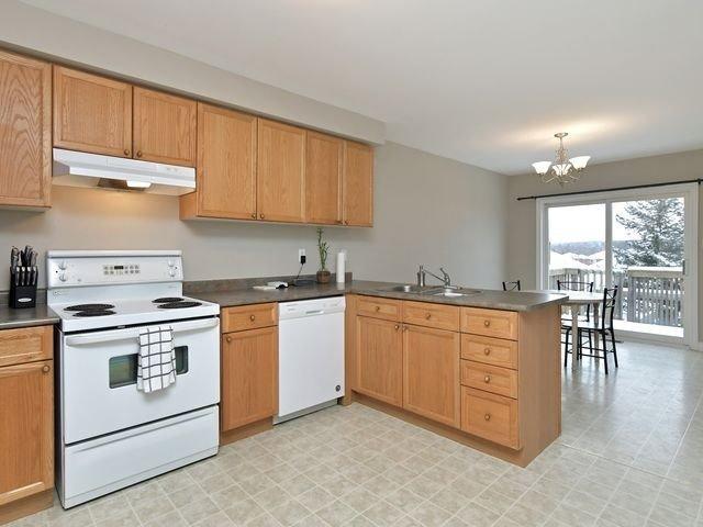 14 Trask Dr, House semidetached with 2 bedrooms, 3 bathrooms and 2 parking in Barrie ON | Image 4