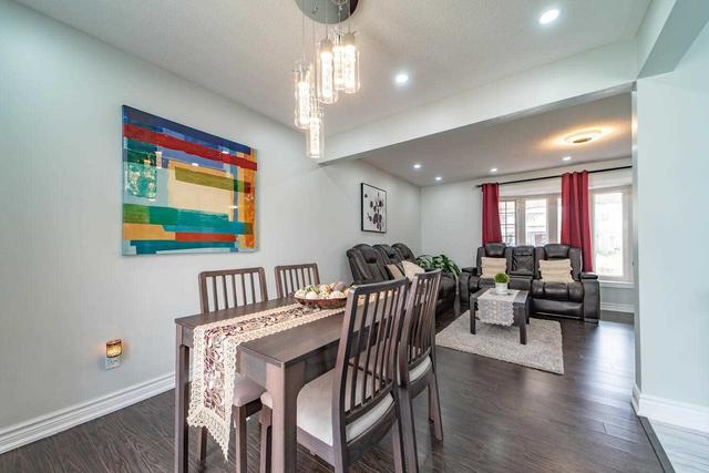 8 Banda Sq, House detached with 4 bedrooms, 3 bathrooms and 3 parking in Toronto ON | Image 39
