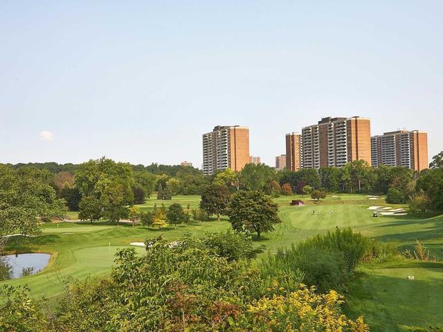 809 - 240 Scarlett Rd, Condo with 2 bedrooms, 1 bathrooms and 1 parking in Toronto ON | Image 35