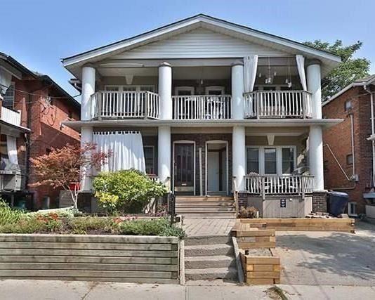 Upper - 29 Scarboro Beach Blvd, House semidetached with 2 bedrooms, 1 bathrooms and null parking in Toronto ON | Image 1