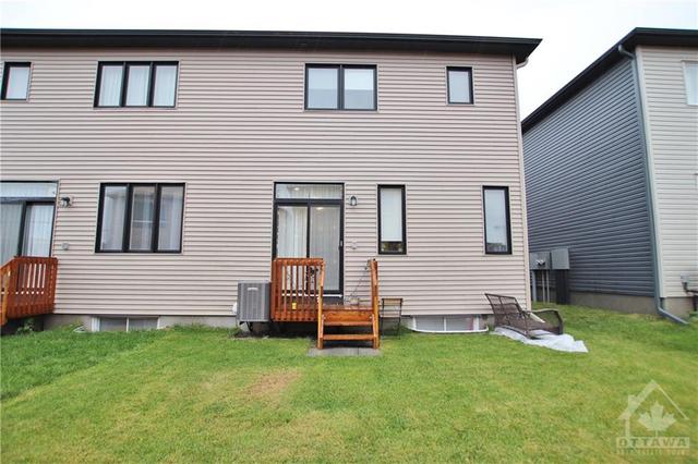 70 Natare Place, Townhouse with 4 bedrooms, 4 bathrooms and 2 parking in Ottawa ON | Image 16