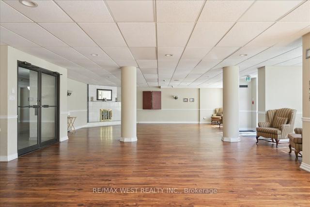 1510 - 10 Malta Ave, Condo with 2 bedrooms, 2 bathrooms and 1 parking in Brampton ON | Image 3