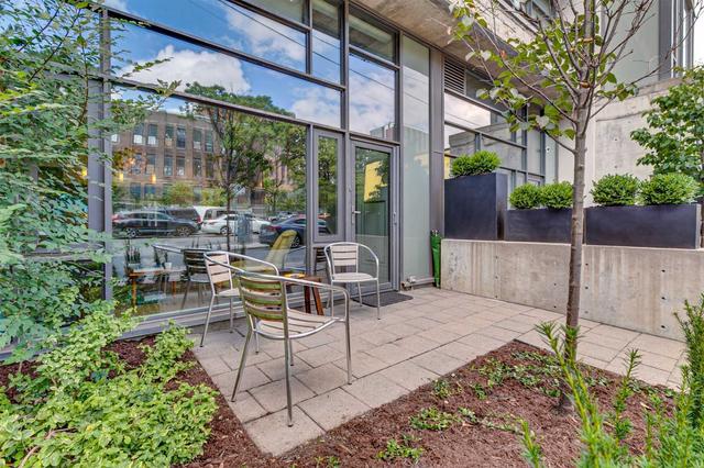 th 2 - 10 Morrison St, Townhouse with 2 bedrooms, 3 bathrooms and 1 parking in Toronto ON | Image 1