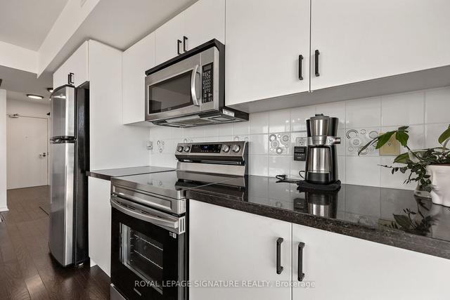 1602 - 15 Legion Rd, Condo with 2 bedrooms, 1 bathrooms and 1 parking in Toronto ON | Image 23
