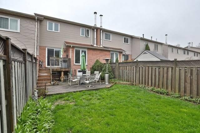 1215 Cottonwood Cres, House attached with 3 bedrooms, 3 bathrooms and 1 parking in Oakville ON | Image 19