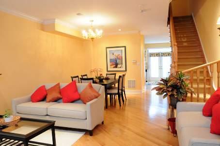 th5 - 60 Lorindale Ave, Condo with 2 bedrooms, 3 bathrooms and 3 parking in Toronto ON | Image 3