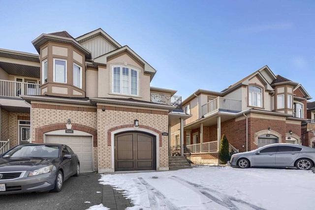 5290 Roadside Way, House attached with 3 bedrooms, 3 bathrooms and 3 parking in Mississauga ON | Image 1