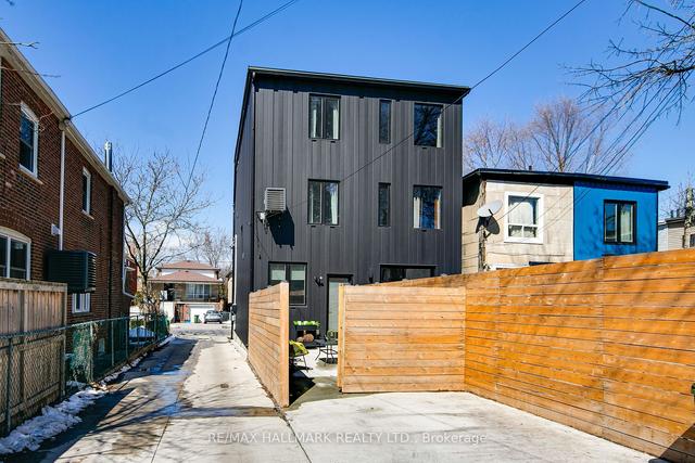 85 Aldwych Ave, House semidetached with 3 bedrooms, 3 bathrooms and 1 parking in Toronto ON | Image 32
