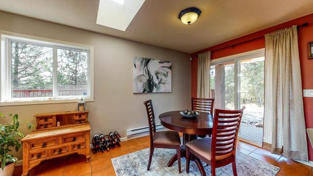 150 Peregrine Court, House detached with 2 bedrooms, 1 bathrooms and 2 parking in Okanagan Similkameen A BC | Image 5