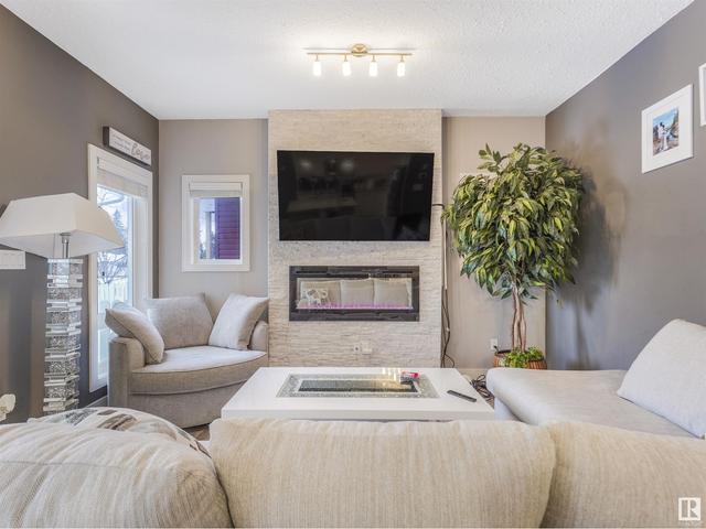 13031 132 Av Nw, House attached with 3 bedrooms, 3 bathrooms and 4 parking in Edmonton AB | Image 13