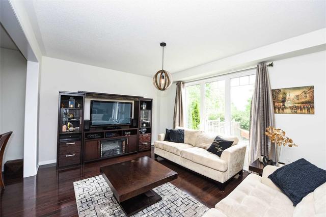 833 Farmstead Dr, House detached with 4 bedrooms, 4 bathrooms and 4 parking in Milton ON | Image 38