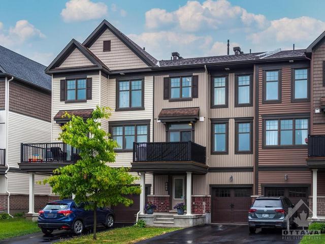 865 Kilbirnie Drive, Townhouse with 2 bedrooms, 2 bathrooms and 2 parking in Ottawa ON | Image 1