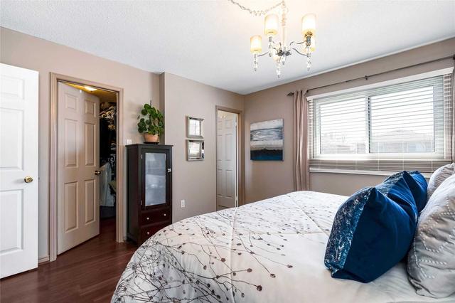 18 Cortez Crt, House detached with 3 bedrooms, 4 bathrooms and 5 parking in Brampton ON | Image 16