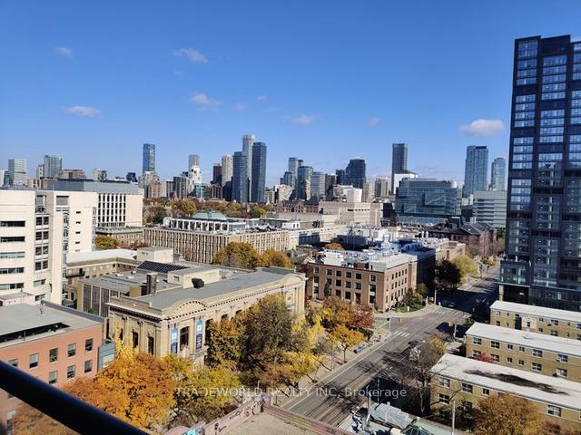 1401 - 181 Huron St, Condo with 2 bedrooms, 2 bathrooms and 0 parking in Toronto ON | Image 6