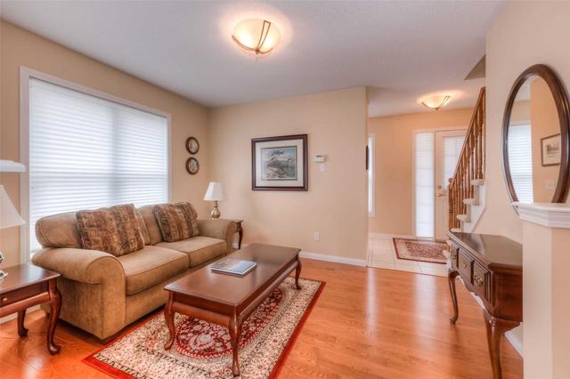 103 Baggs Cres, House detached with 4 bedrooms, 3 bathrooms and 4 parking in Cambridge ON | Image 3