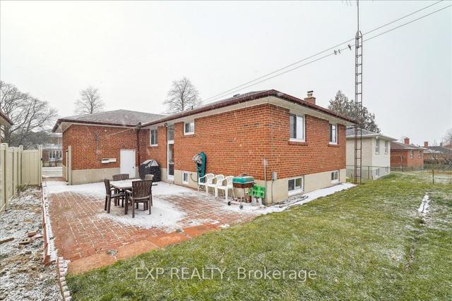 32 Killamarsh Dr, House detached with 3 bedrooms, 2 bathrooms and 3 parking in Toronto ON | Image 25