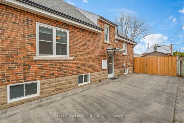 165 Crosthwaite Ave S, House detached with 3 bedrooms, 2 bathrooms and 4 parking in Hamilton ON | Image 23