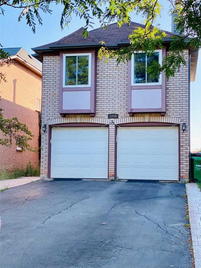main - 5744 Tayside Cres, House detached with 3 bedrooms, 3 bathrooms and 3 parking in Mississauga ON | Image 1