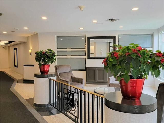 310 - 10 Laurelcrest St, Condo with 1 bedrooms, 1 bathrooms and 1 parking in Brampton ON | Image 8