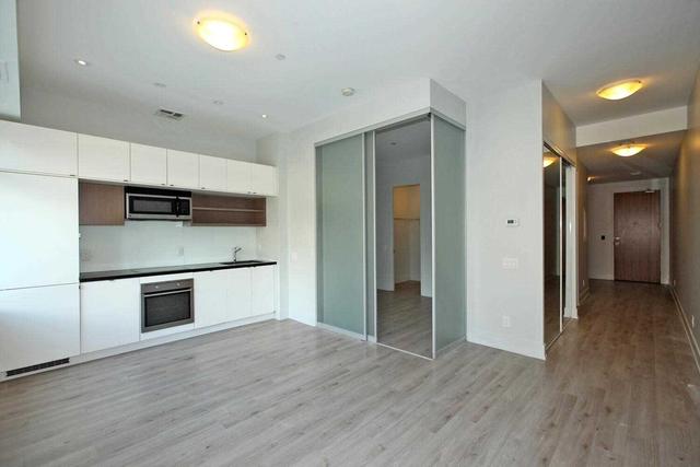 328 - 111 St Clair Ave W, Condo with 1 bedrooms, 1 bathrooms and 0 parking in Toronto ON | Image 23