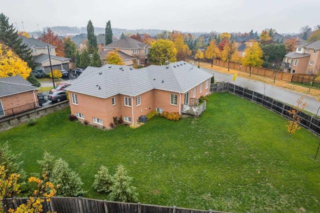 3711 Bishop Strachan Crt, House detached with 3 bedrooms, 3 bathrooms and 6 parking in Mississauga ON | Image 29
