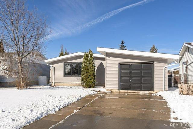 16113 88a Av Nw, House detached with 4 bedrooms, 2 bathrooms and null parking in Edmonton AB | Image 2
