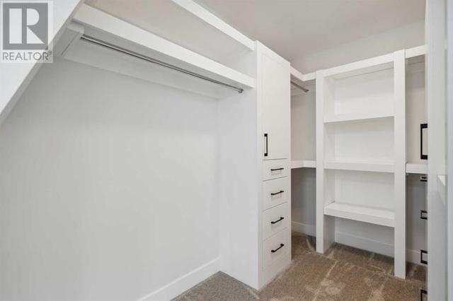 Walk in Closet in Primary Suite | Image 33