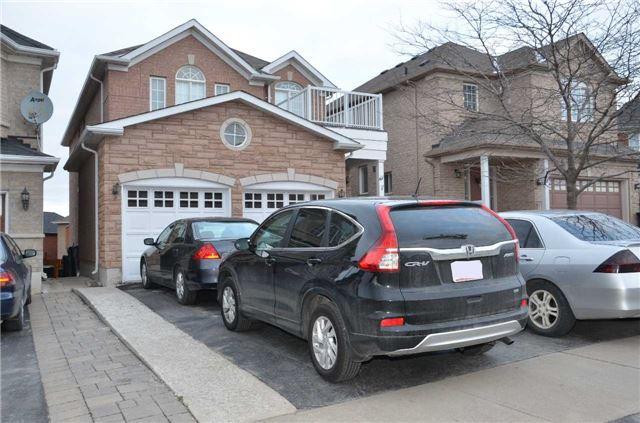 47 Albright Rd, House detached with 4 bedrooms, 3 bathrooms and 3 parking in Brampton ON | Image 2