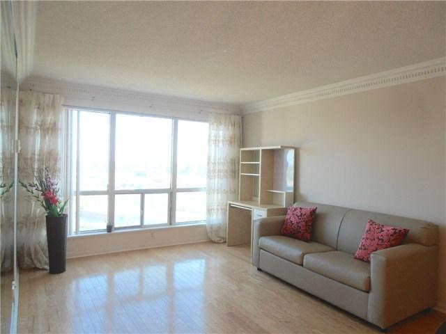 1806 - 8 Lee Centre Dr, Condo with 4 bedrooms, 3 bathrooms and 2 parking in Toronto ON | Image 5
