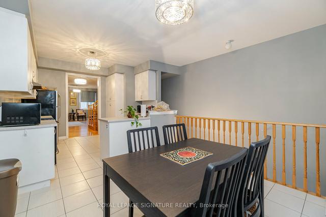 1429 Granrock Cres, House attached with 3 bedrooms, 3 bathrooms and 3.5 parking in Mississauga ON | Image 4