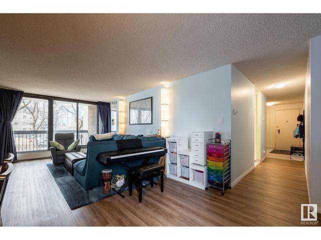 202 - 9921 104 St Nw, Condo with 2 bedrooms, 1 bathrooms and 1 parking in Edmonton AB | Image 17