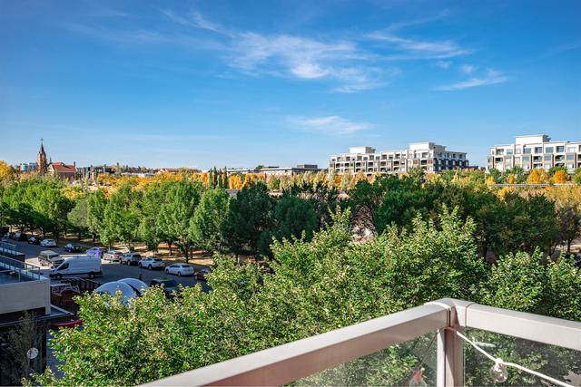403 - 46 9 Street Ne, Condo with 1 bedrooms, 1 bathrooms and 1 parking in Calgary AB | Image 3