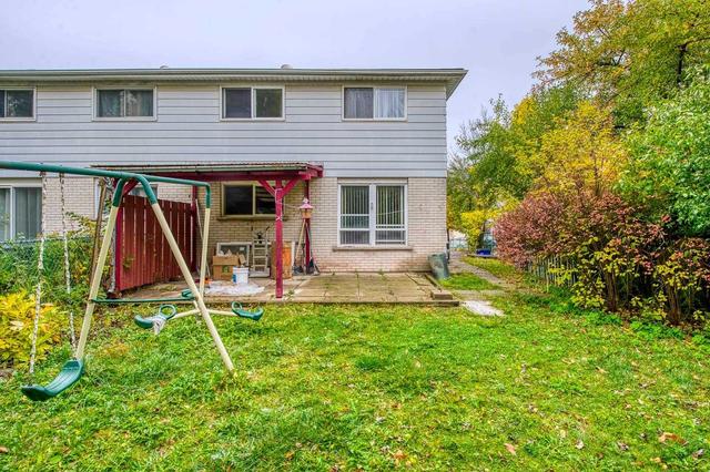 (upper) - 2835 Hollington Cres, House semidetached with 3 bedrooms, 1 bathrooms and 2 parking in Mississauga ON | Image 10