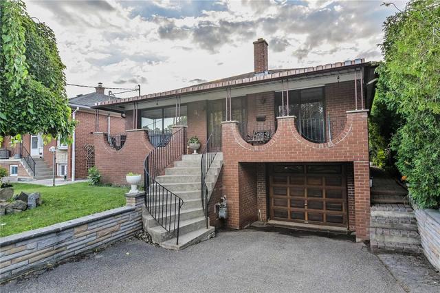 84 Archibald St, House detached with 3 bedrooms, 2 bathrooms and 2 parking in Brampton ON | Image 1