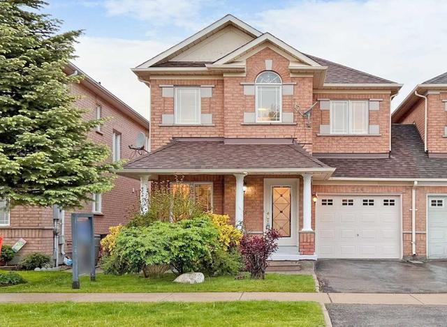 234 Farmstead Rd, House semidetached with 3 bedrooms, 3 bathrooms and 2 parking in Richmond Hill ON | Image 1